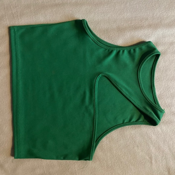crop top - Picture 1 of 2